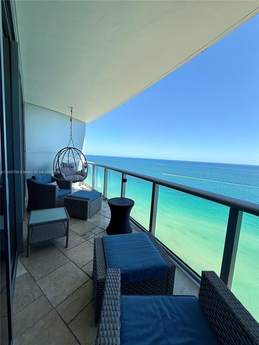 Real estate property located at 17001 Collins Ave #3005, Miami-dade, Jade Beach Condo, Sunny Isles Beach, FL