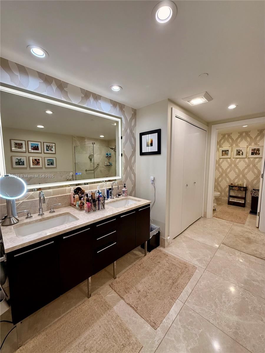 Real estate property located at 17001 Collins Ave #3005, Miami-dade, Jade Beach Condo, Sunny Isles Beach, FL