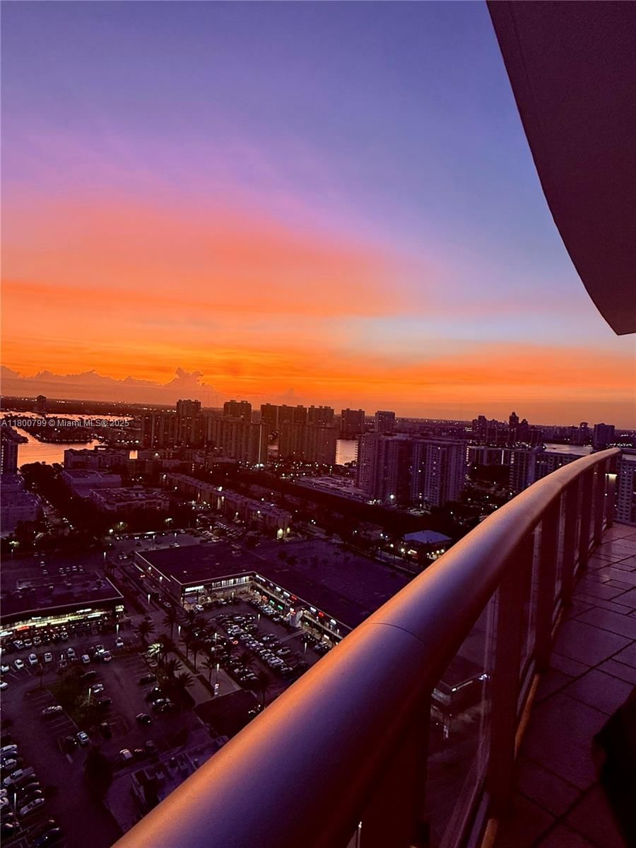 Real estate property located at 17001 Collins Ave #3005, Miami-dade, Jade Beach Condo, Sunny Isles Beach, FL