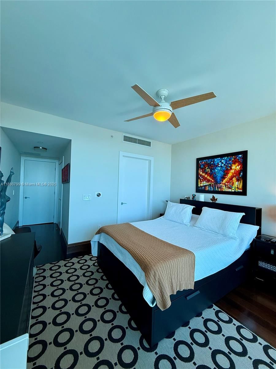 Real estate property located at 17001 Collins Ave #3005, Miami-dade, Jade Beach Condo, Sunny Isles Beach, FL
