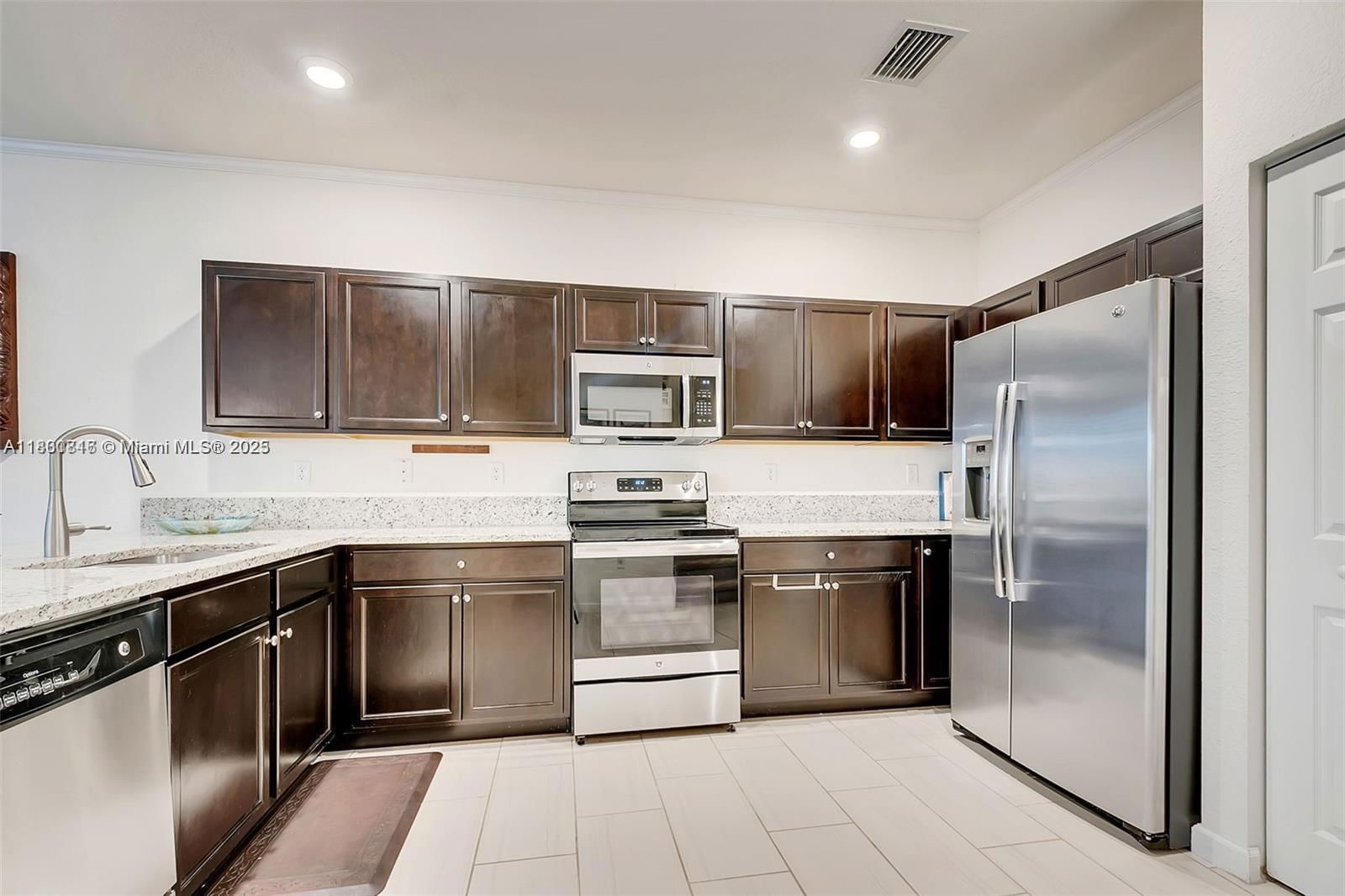 Real estate property located at 15073 119th Ln, Miami-dade, Garden Estates At Hammock, Miami, FL