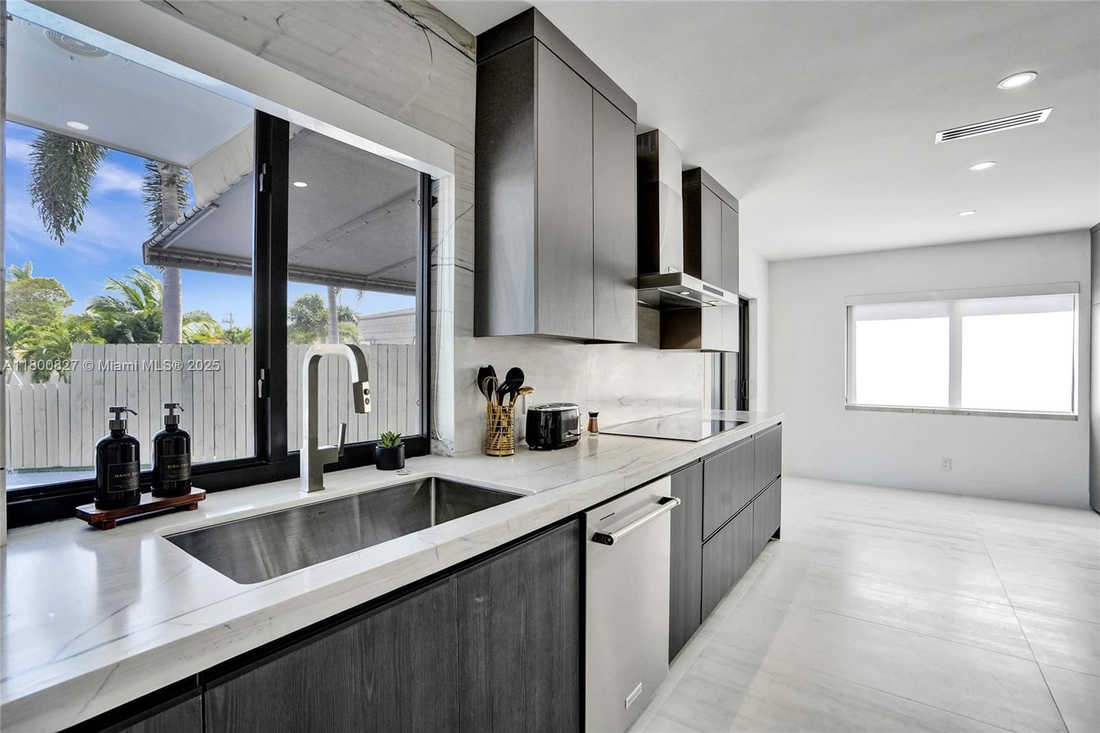 Real estate property located at 3010 46th St, Broward, Coral Ridge Country Club, Fort Lauderdale, FL