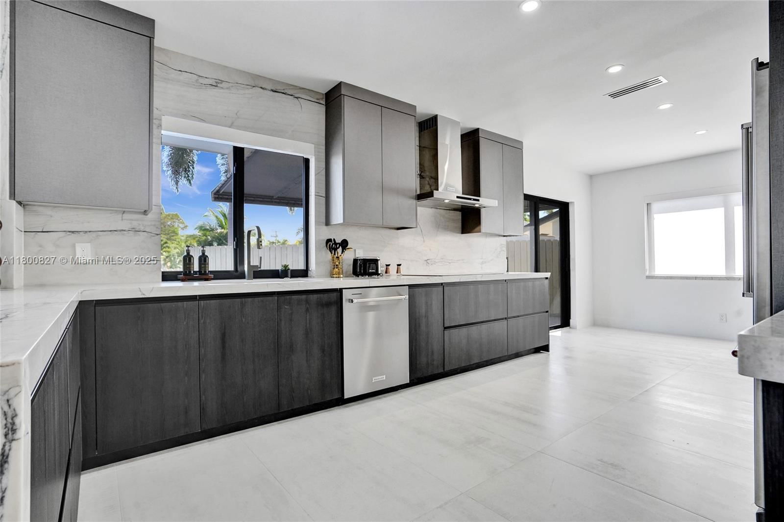 Real estate property located at 3010 46th St, Broward, Coral Ridge Country Club, Fort Lauderdale, FL