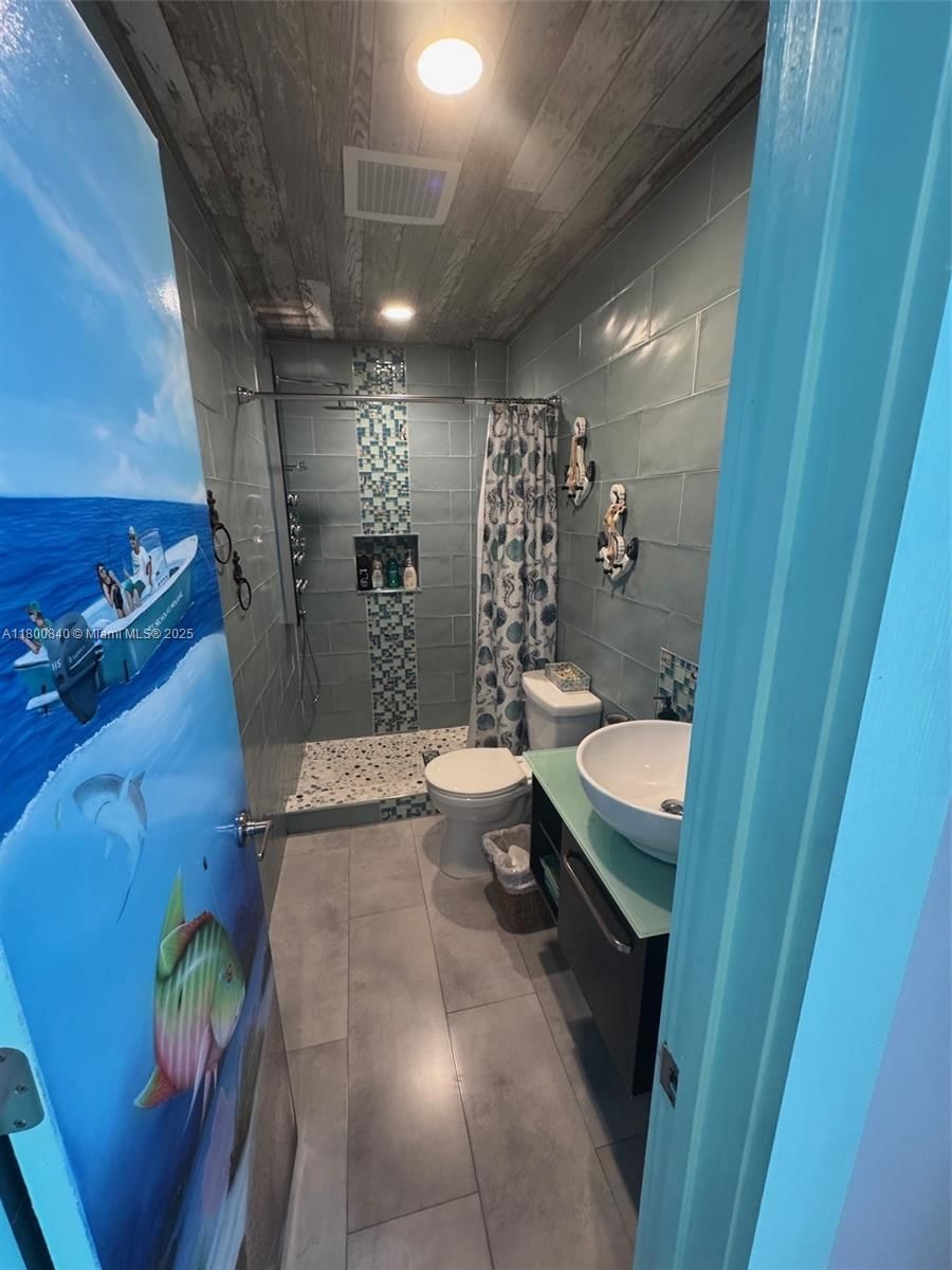 Real estate property located at 157 La Paloma Rd, Monroe, Winston Waterways No 2, Key Largo, FL
