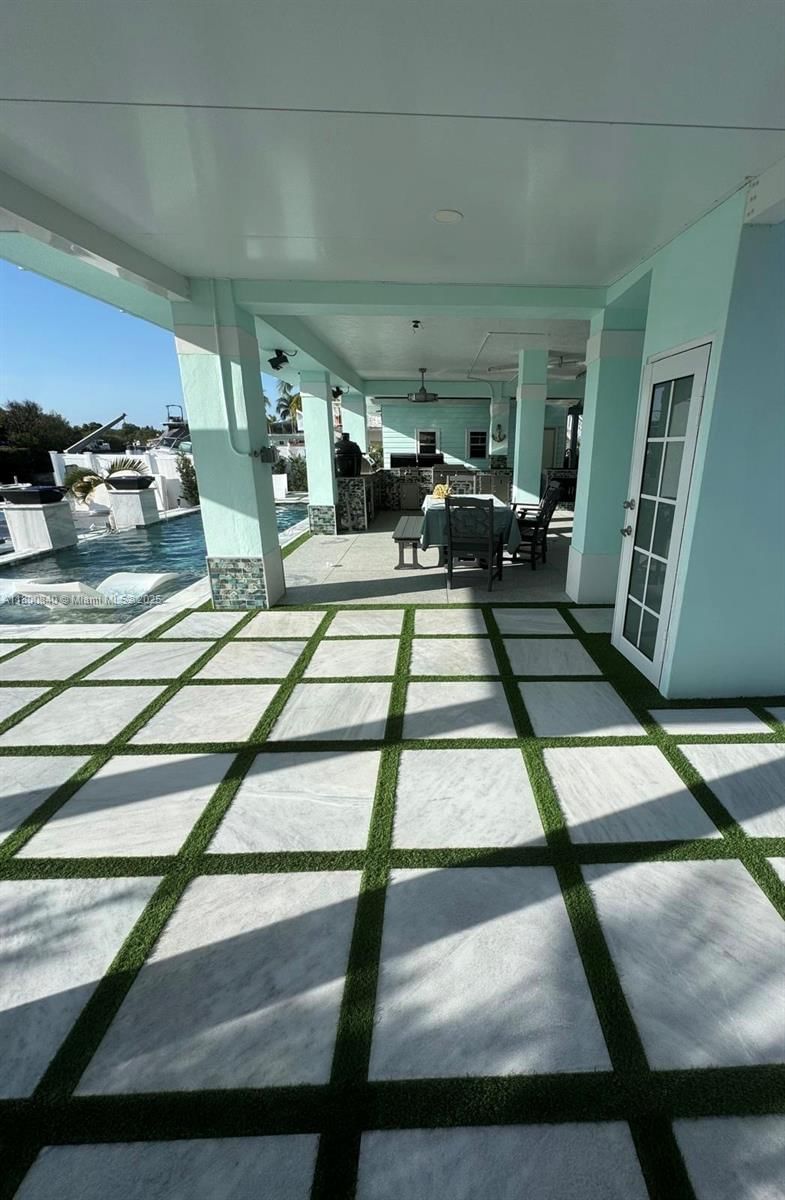 Real estate property located at 157 La Paloma Rd, Monroe, Winston Waterways No 2, Key Largo, FL