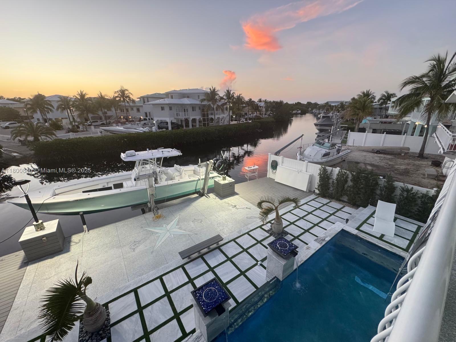 Real estate property located at 157 La Paloma Rd, Monroe, Winston Waterways No 2, Key Largo, FL