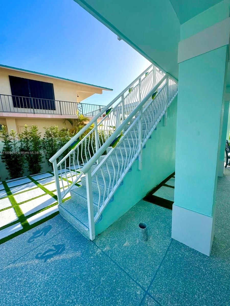 Real estate property located at 157 La Paloma Rd, Monroe, Winston Waterways No 2, Key Largo, FL