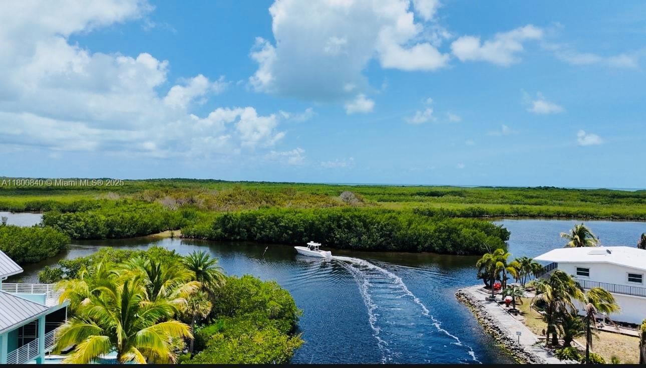 Real estate property located at 157 La Paloma Rd, Monroe, Winston Waterways No 2, Key Largo, FL