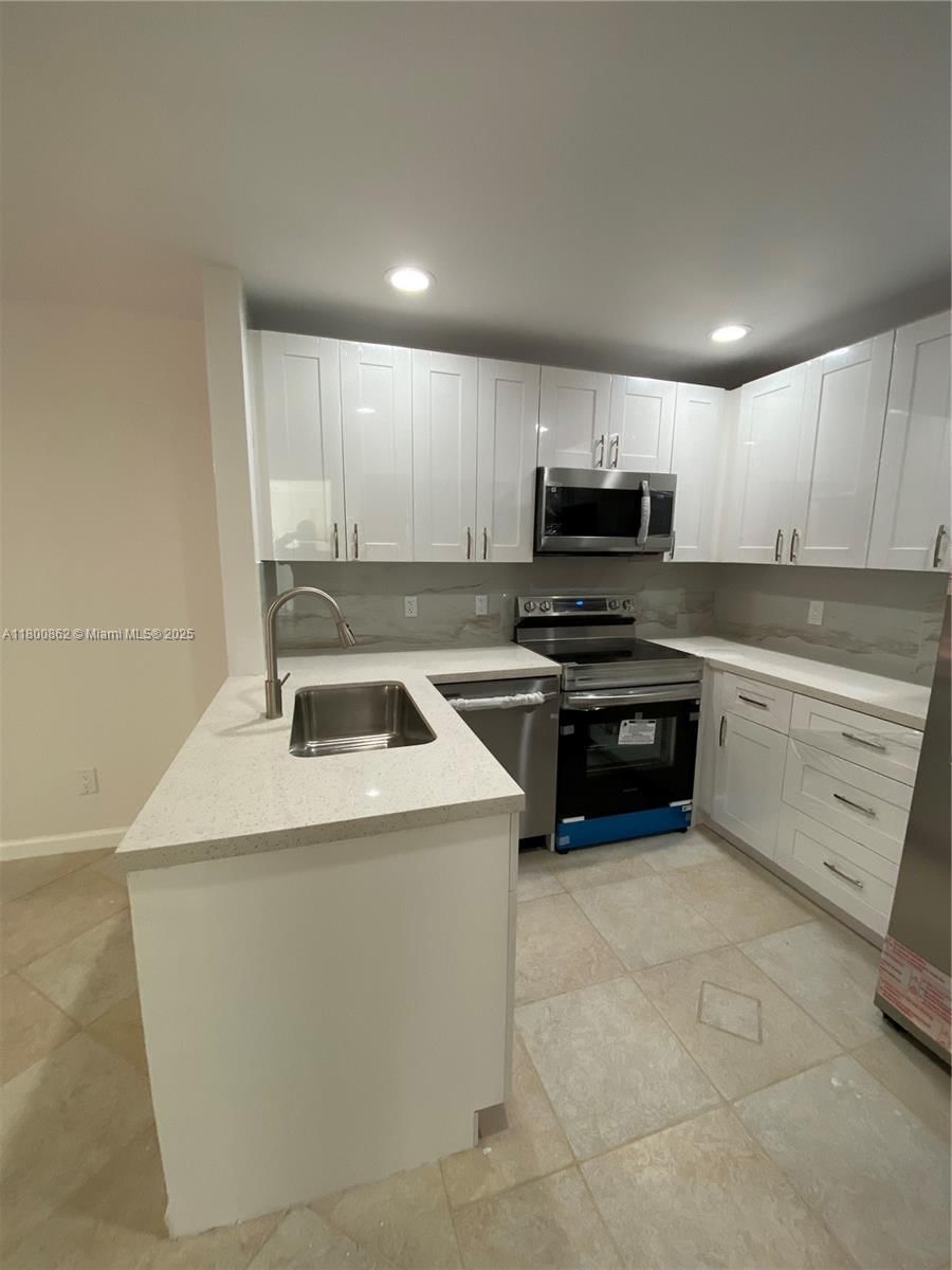 Real estate property located at 3524 Gardens East Dr B, Palm Beach, Cedar Gardens Townhouses, Palm Beach Gardens, FL