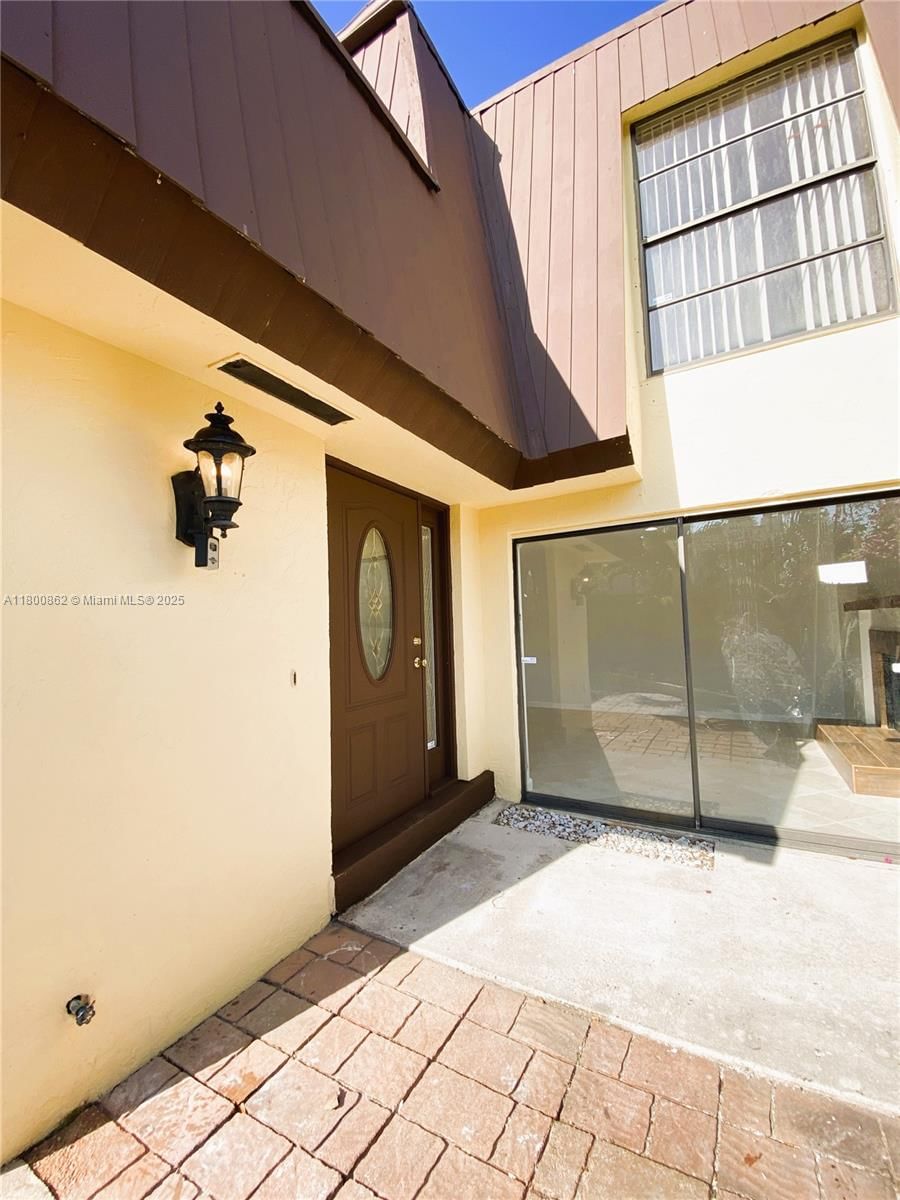 Real estate property located at 3524 Gardens East Dr B, Palm Beach, Cedar Gardens Townhouses, Palm Beach Gardens, FL