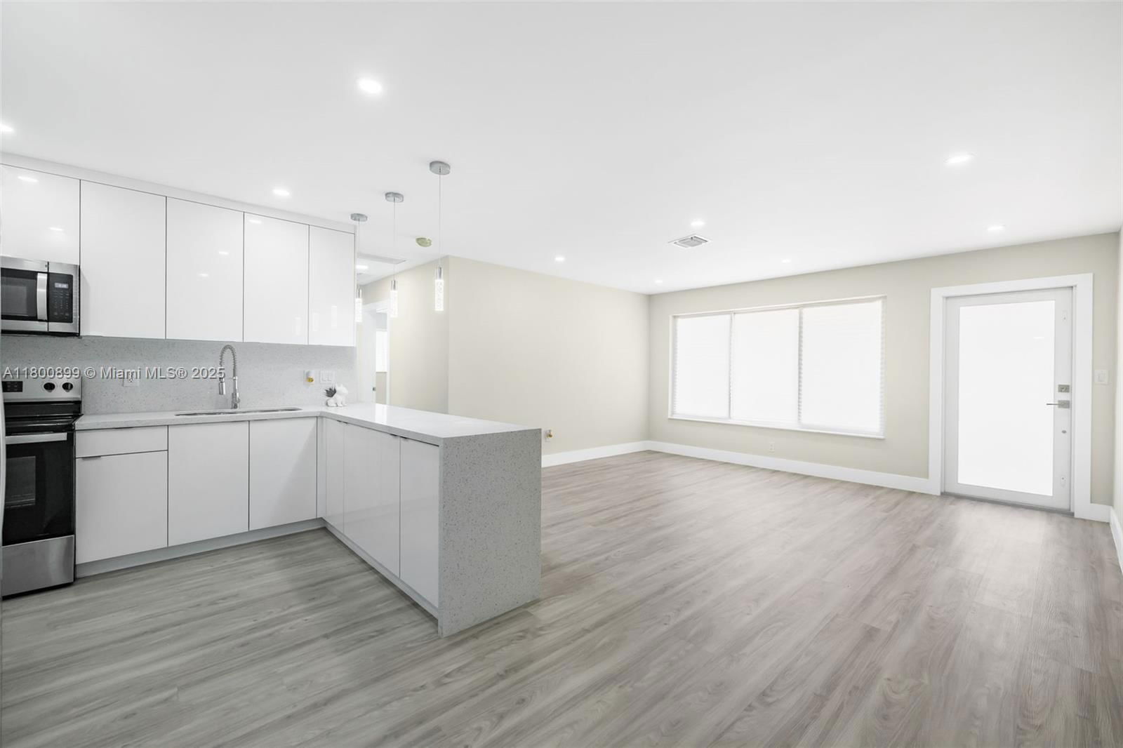 Real estate property located at 6741 27th Ct, Broward, Miramar Sec 3, Miramar, FL