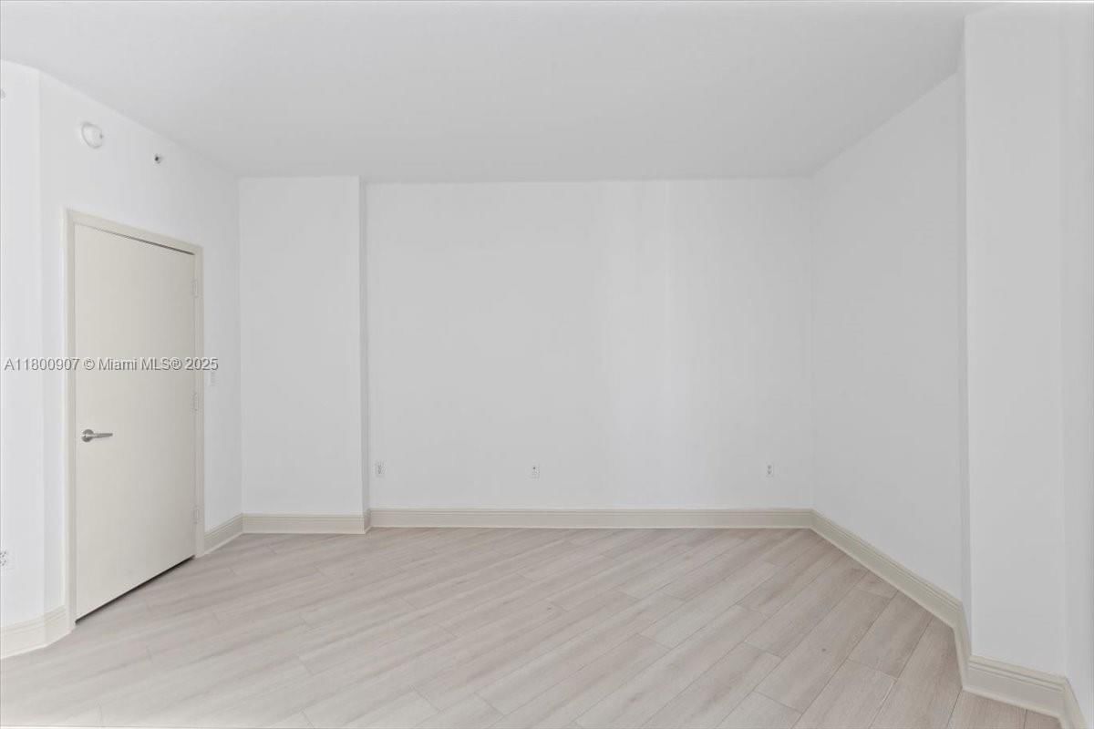 Real estate property located at 1900 Bayshore Dr #1810, Miami-dade, Quantum On The Bay Condo, Miami, FL