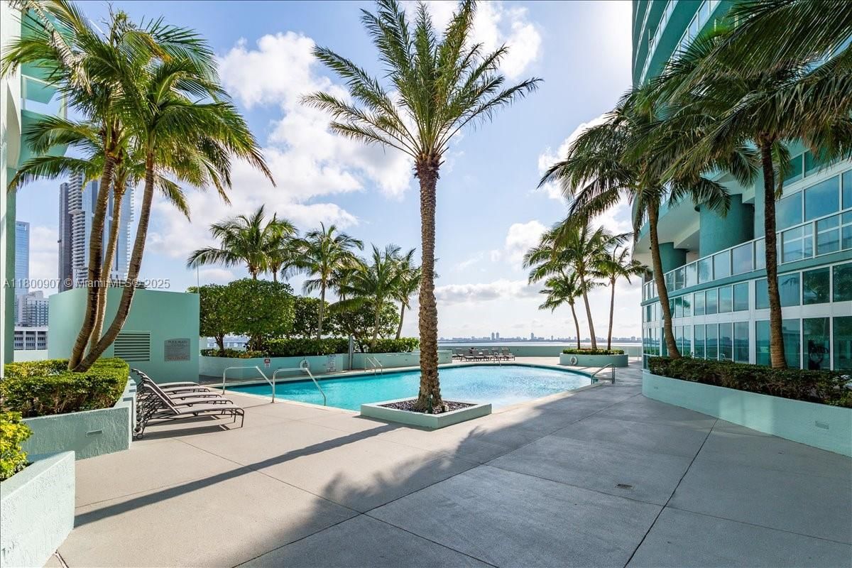Real estate property located at 1900 Bayshore Dr #1810, Miami-dade, Quantum On The Bay Condo, Miami, FL