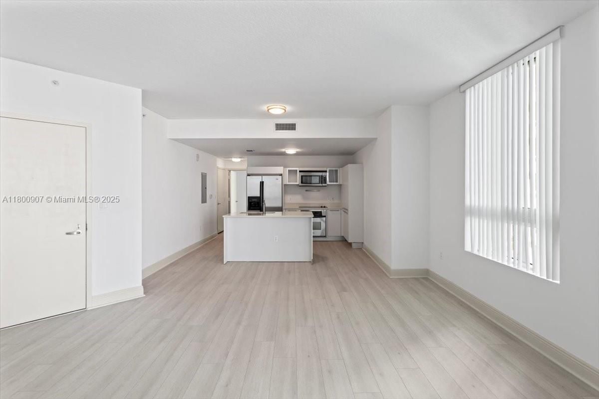 Real estate property located at 1900 Bayshore Dr #1810, Miami-dade, Quantum On The Bay Condo, Miami, FL