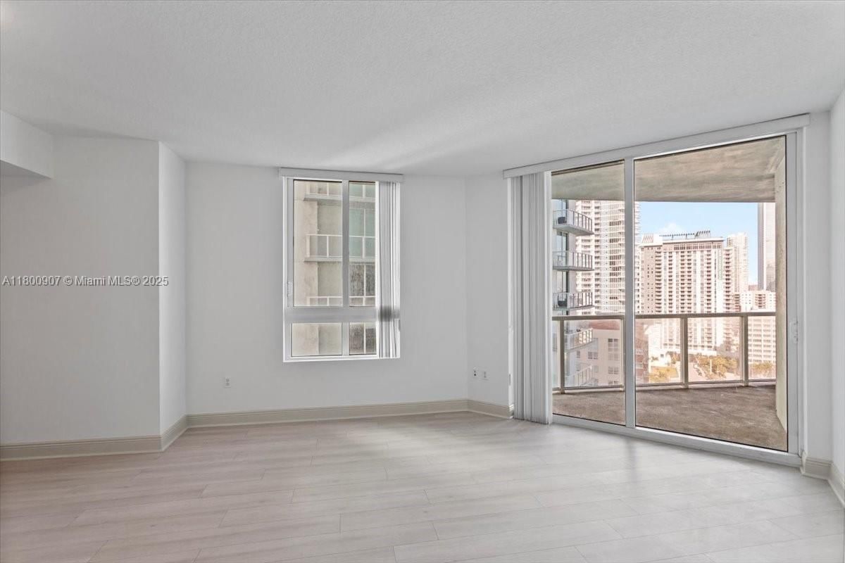 Real estate property located at 1900 Bayshore Dr #1810, Miami-dade, Quantum On The Bay Condo, Miami, FL