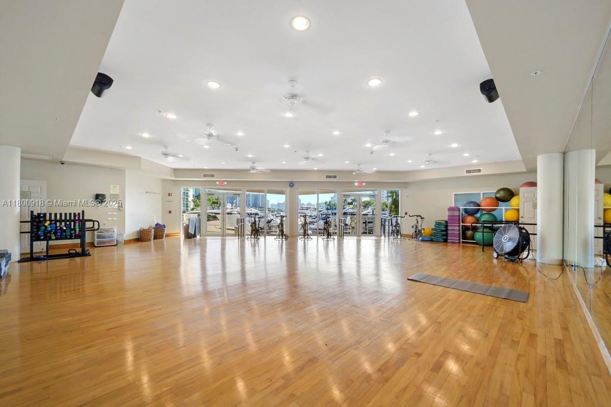 Real estate property located at 3330 190th St #1918, Miami-dade, Aventura Marina Two, Aventura, FL