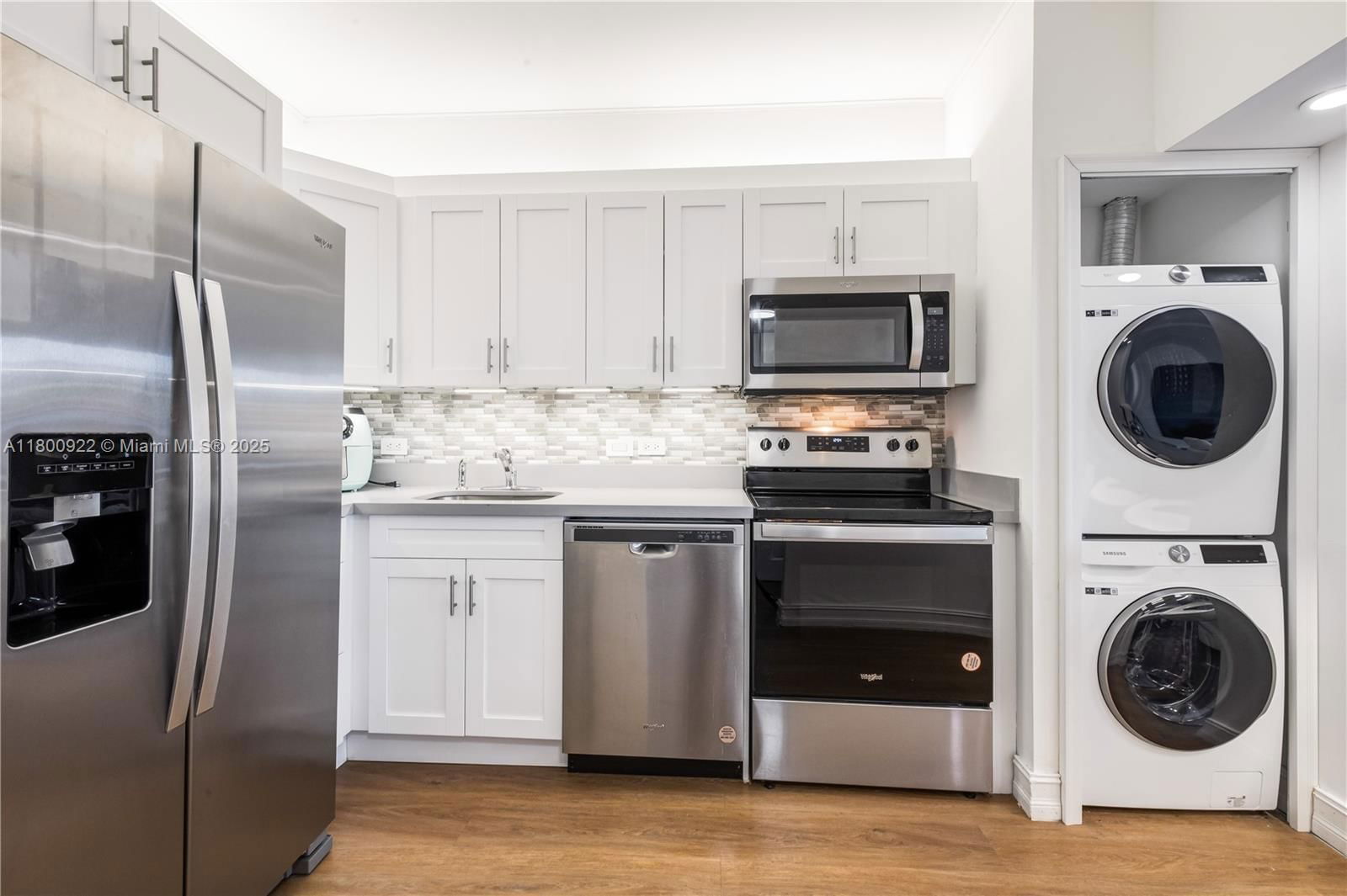 Real estate property located at 20505 Country Club Dr #143, Miami-dade, Waterview Condo, Aventura, FL