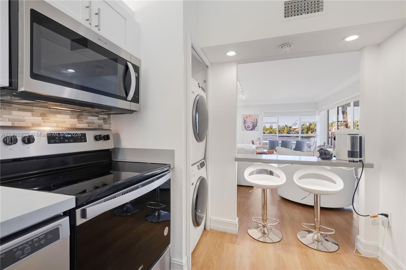 Real estate property located at 20505 Country Club Dr #143, Miami-dade, Waterview Condo, Aventura, FL