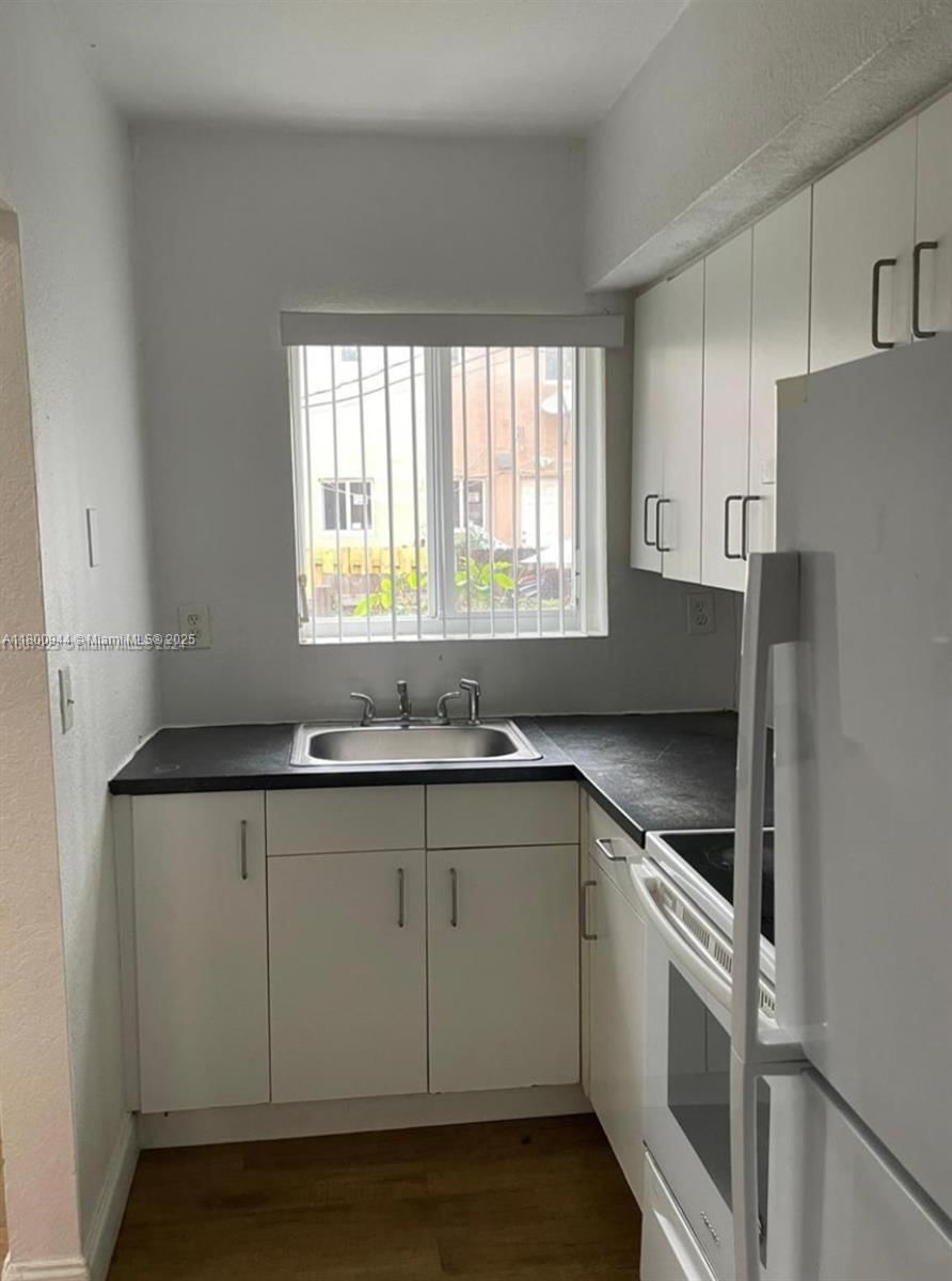 Real estate property located at 307 84th St #307, Miami-dade, Sunset Palm Villas Condo, Miami, FL