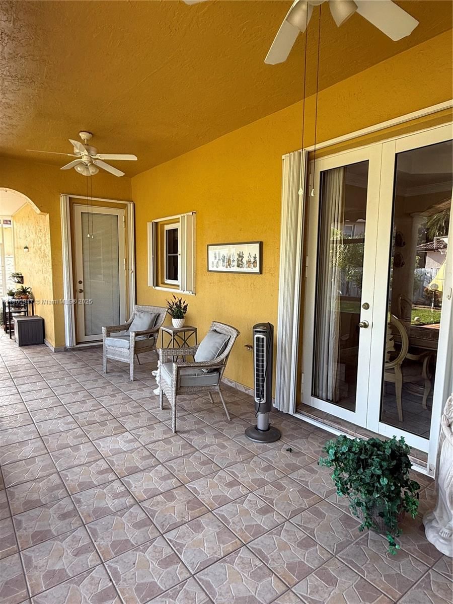 Real estate property located at 8943 174th St, Miami-dade, West Lakes Estates Sub, Hialeah, FL