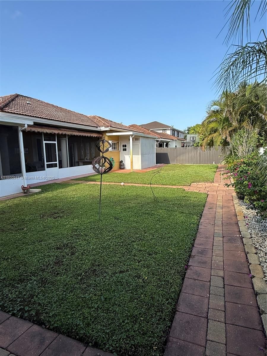 Real estate property located at 8943 174th St, Miami-dade, West Lakes Estates Sub, Hialeah, FL