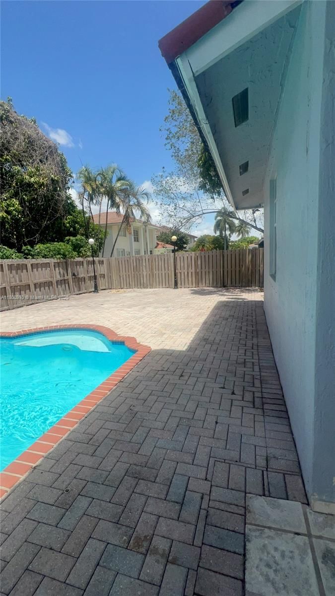 Real estate property located at 9942 158th Ct, Miami-dade, Garden Hills Sub, Miami, FL
