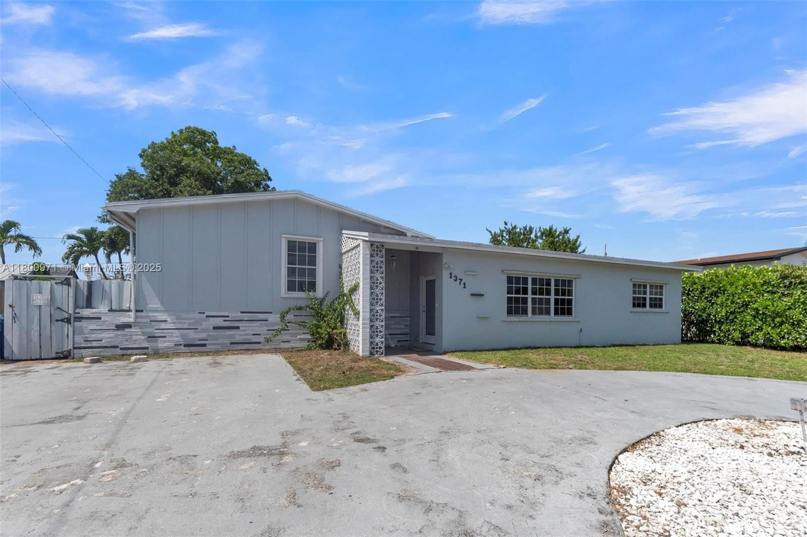 Real estate property located at 1371 198th St, Miami-dade, Norwood 6th Add Sec 2, Miami Gardens, FL