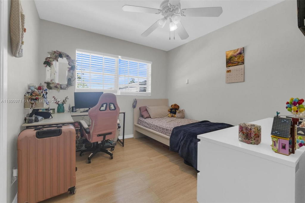 Real estate property located at 1371 198th St, Miami-dade, Norwood 6th Add Sec 2, Miami Gardens, FL