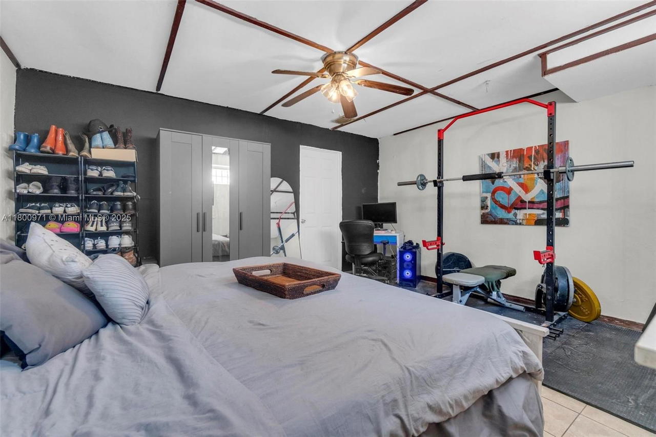 Real estate property located at 1371 198th St, Miami-dade, Norwood 6th Add Sec 2, Miami Gardens, FL