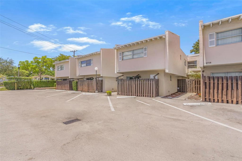 Real estate property located at 8713 4th Ave Rd #8713, Miami-dade, Shores Villas Condo Bldg, Miami Shores, FL