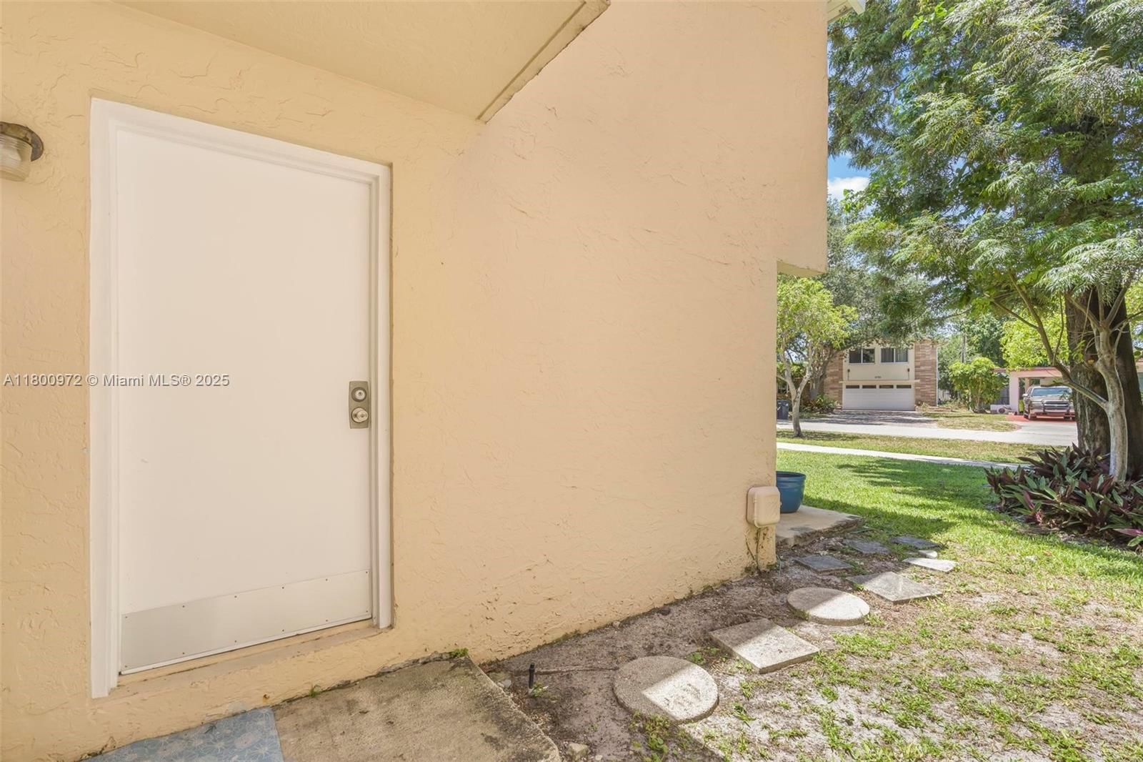Real estate property located at 8713 4th Ave Rd #8713, Miami-dade, Shores Villas Condo Bldg, Miami Shores, FL