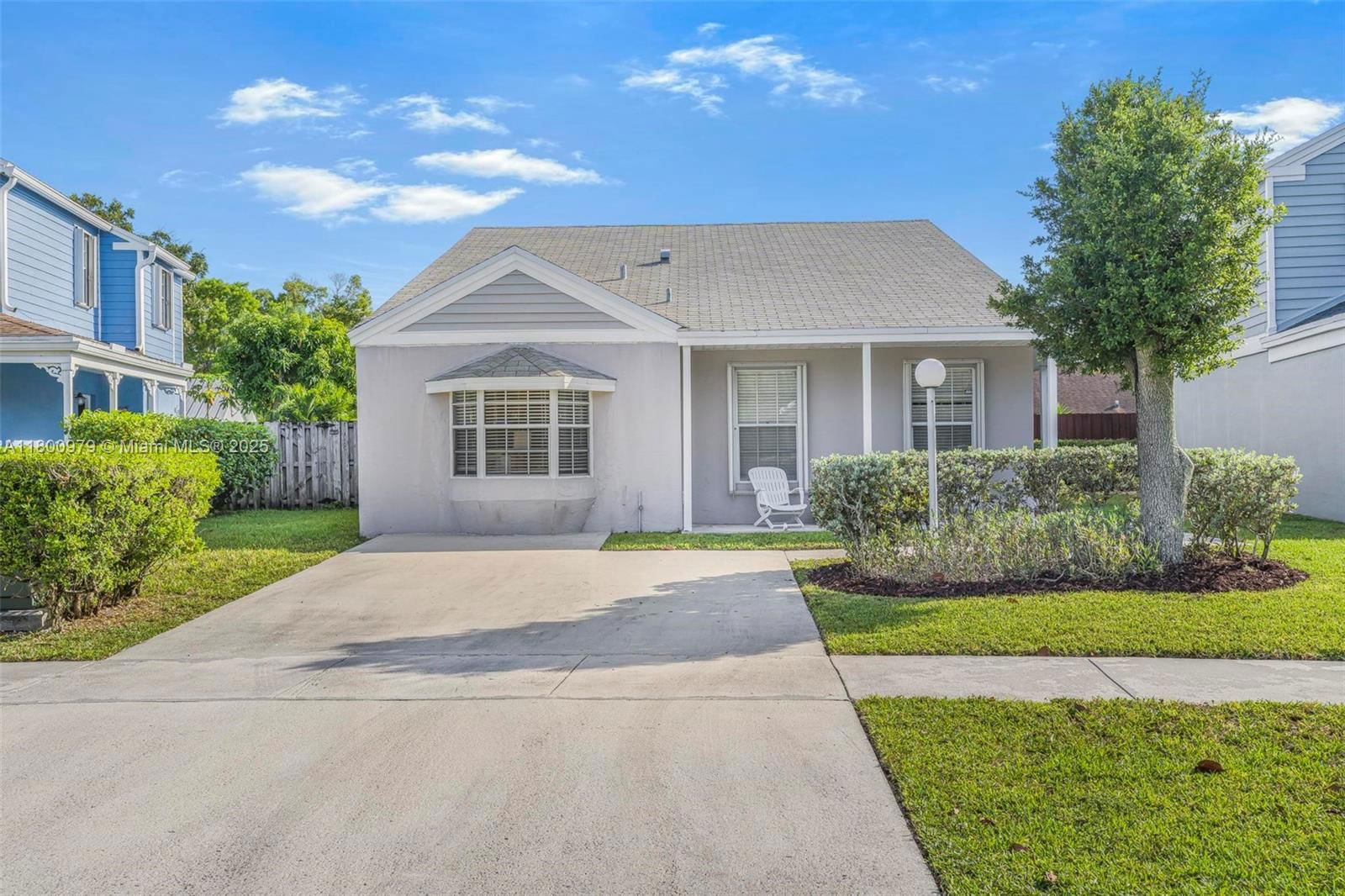 Real estate property located at 12780 146th Ln, Miami-dade, Deerwood Part Iv, Miami, FL