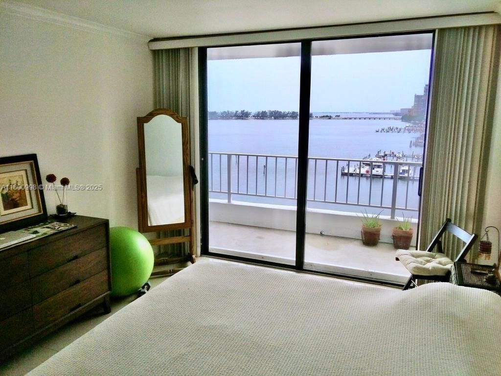 Real estate property located at 200 15th Rd #9B, Miami-dade, Brickell Harbour Condo, Miami, FL