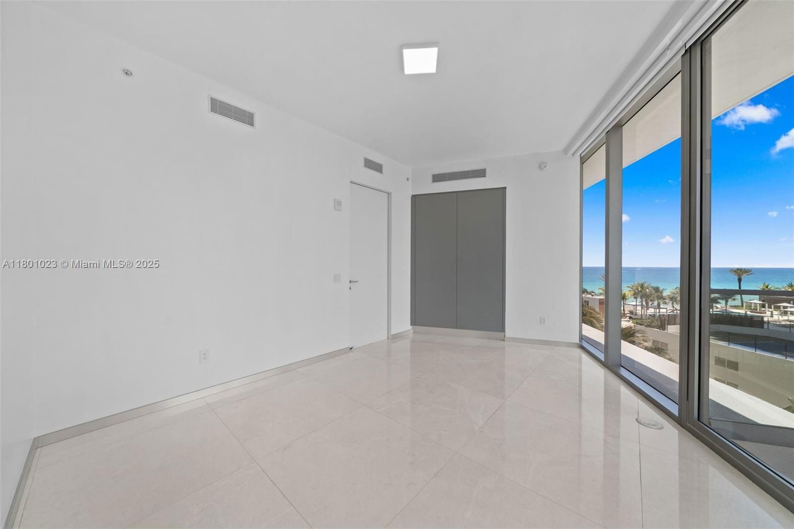 Real estate property located at 18975 Collins Ave #404, Miami-dade, 18975 Collins Condo, Sunny Isles Beach, FL