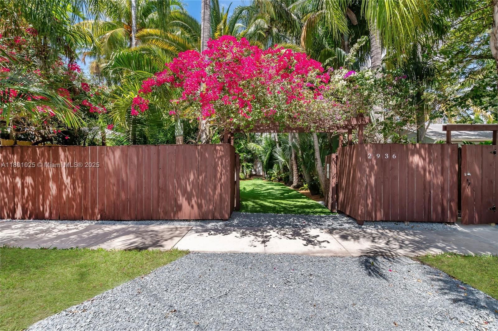 Real estate property located at 2936 30th Ct, Miami-dade, Highway Park, Coconut Grove, FL