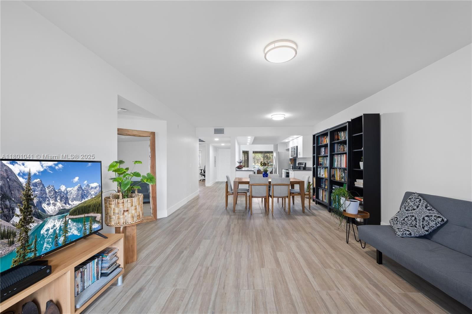 Real estate property located at 1400 137th Ave #103F, Broward, Suffolk At Century Villag, Pembroke Pines, FL