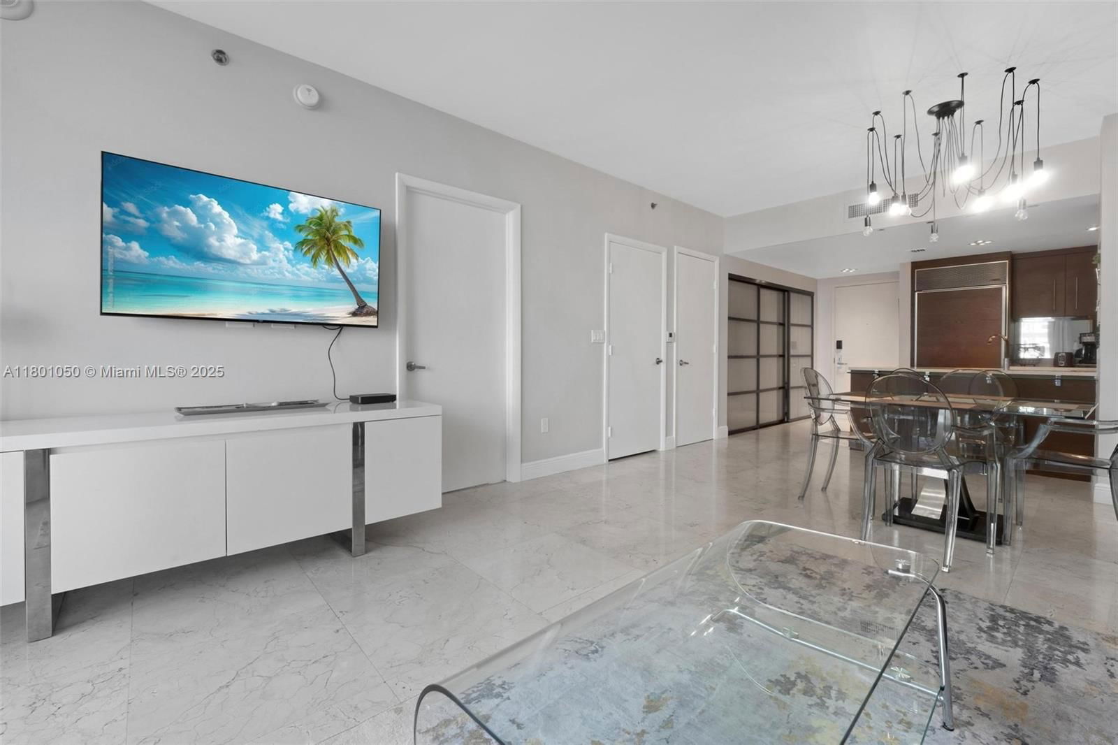 Real estate property located at 485 Brickell Ave #1909, Miami-dade, Icon Brickell Condo No 3, Miami, FL