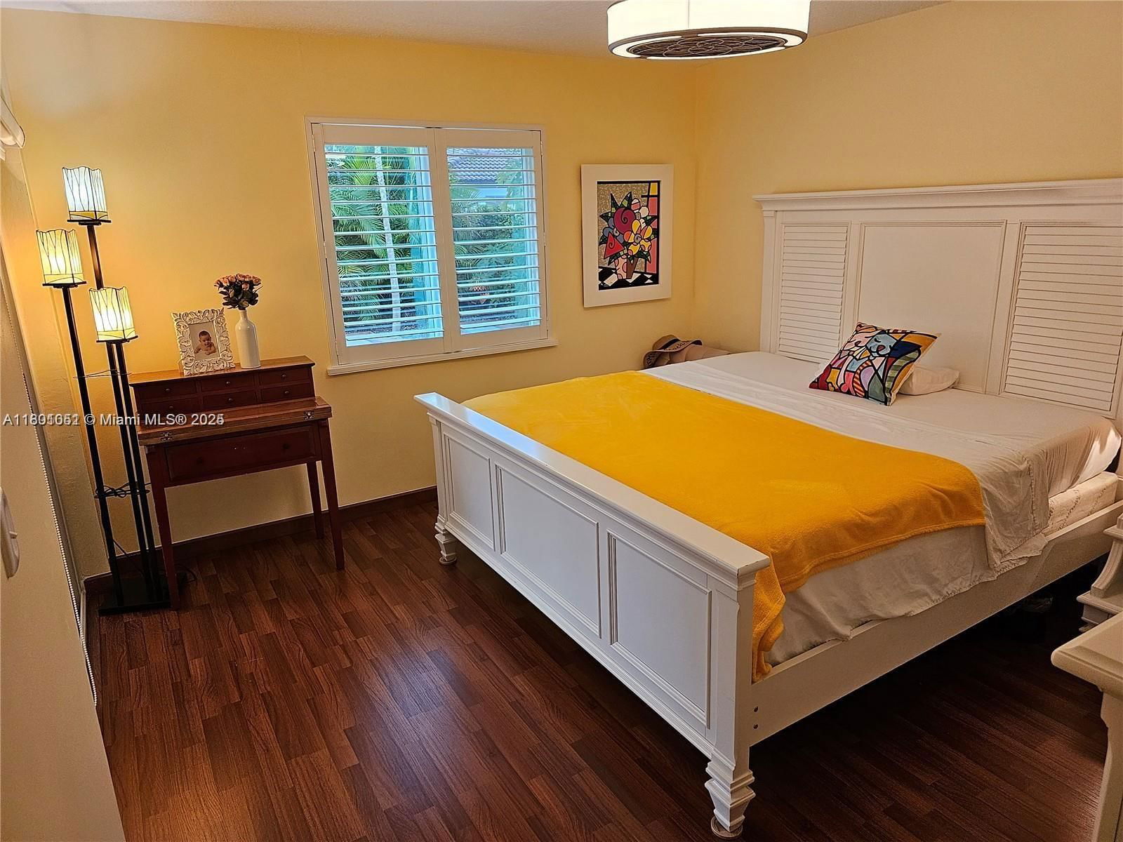 Real estate property located at 15216 169th Ln, Miami-dade, Kessler Grove Sec 1, Miami, FL