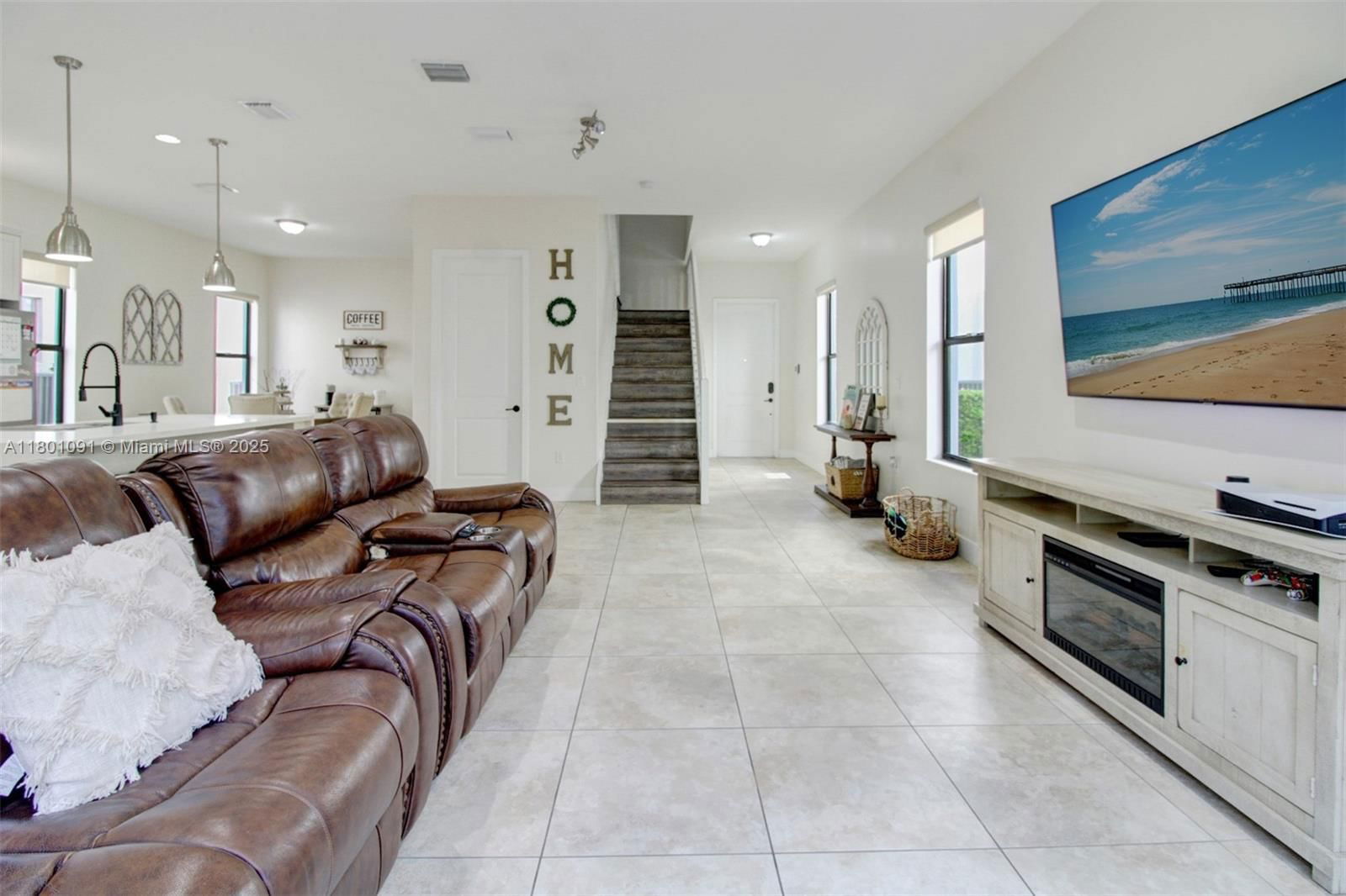 Real estate property located at 3361 97th St, Miami-dade, Bonterra, Hialeah, FL