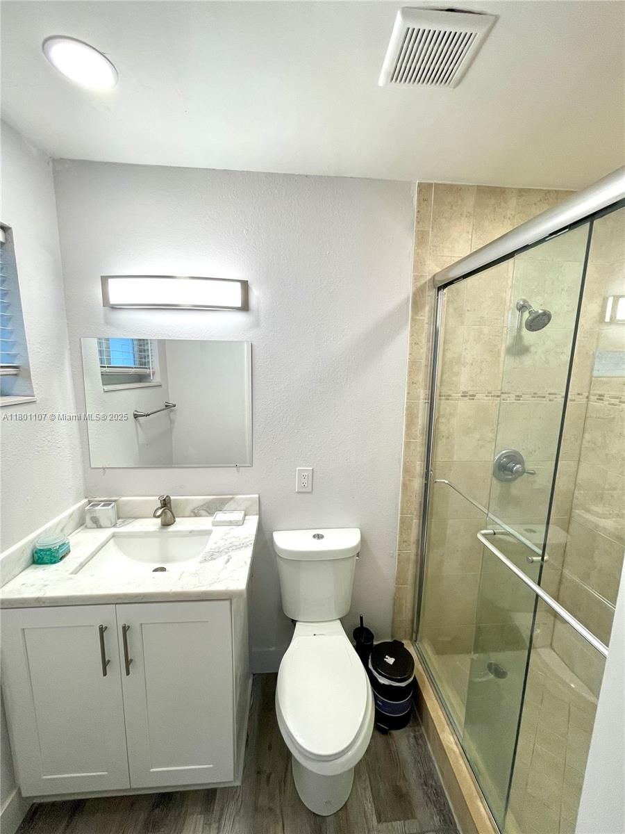Real estate property located at 1900 180th St, Miami-dade, Fulford By The Sea, North Miami Beach, FL