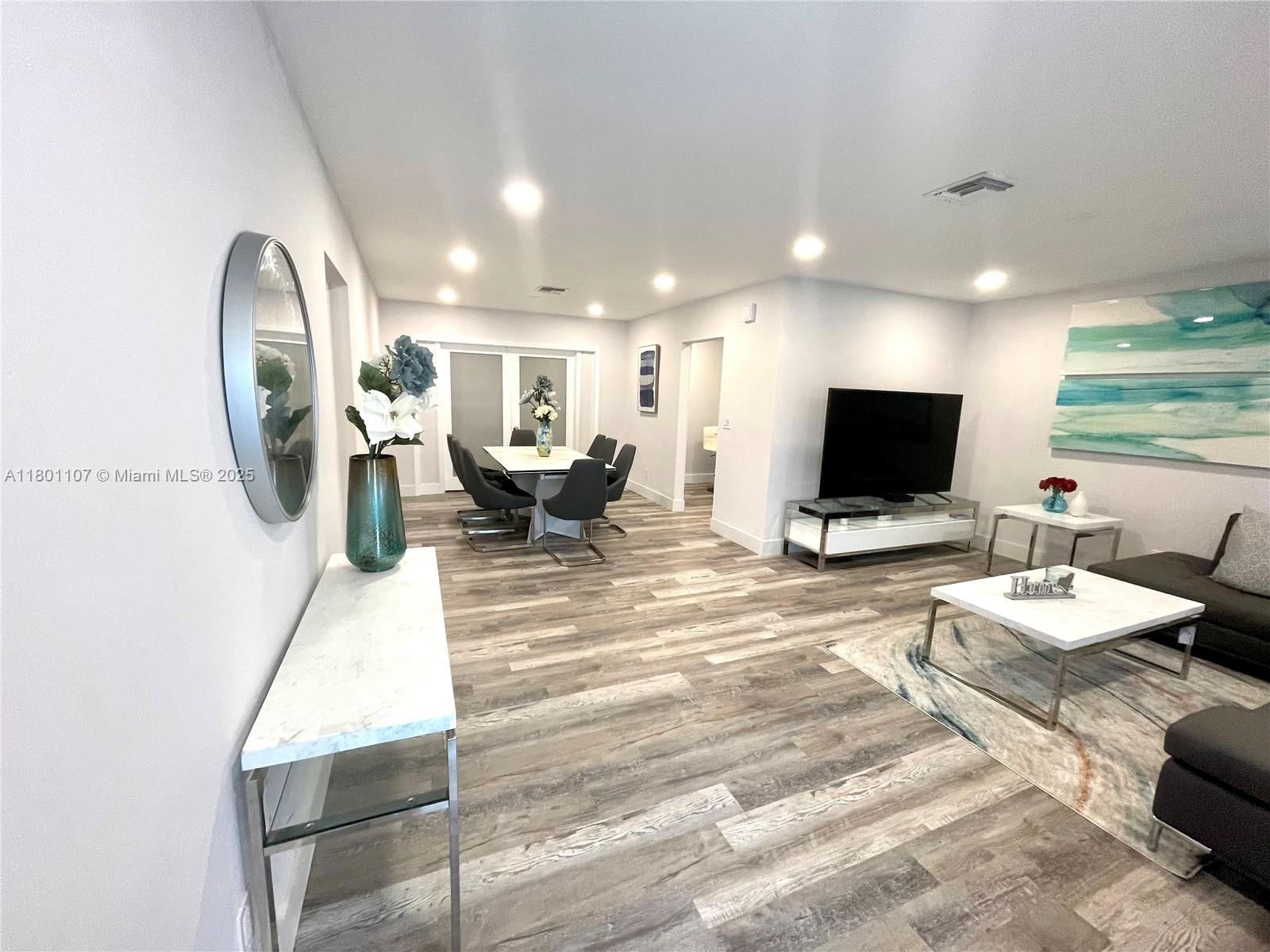 Real estate property located at 1900 180th St, Miami-dade, Fulford By The Sea, North Miami Beach, FL