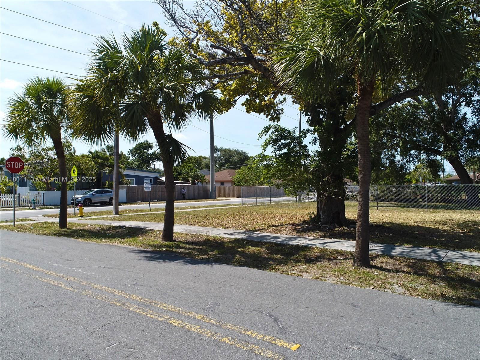 Real estate property located at 719 12th Ave, Broward, College Tract, Dania Beach, FL