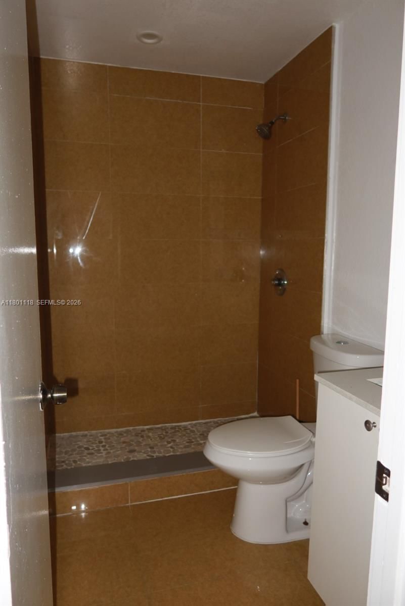 Real estate property located at 8098 99th Ter, Miami-dade, Hydra Villas At Samari, Hialeah Gardens, FL