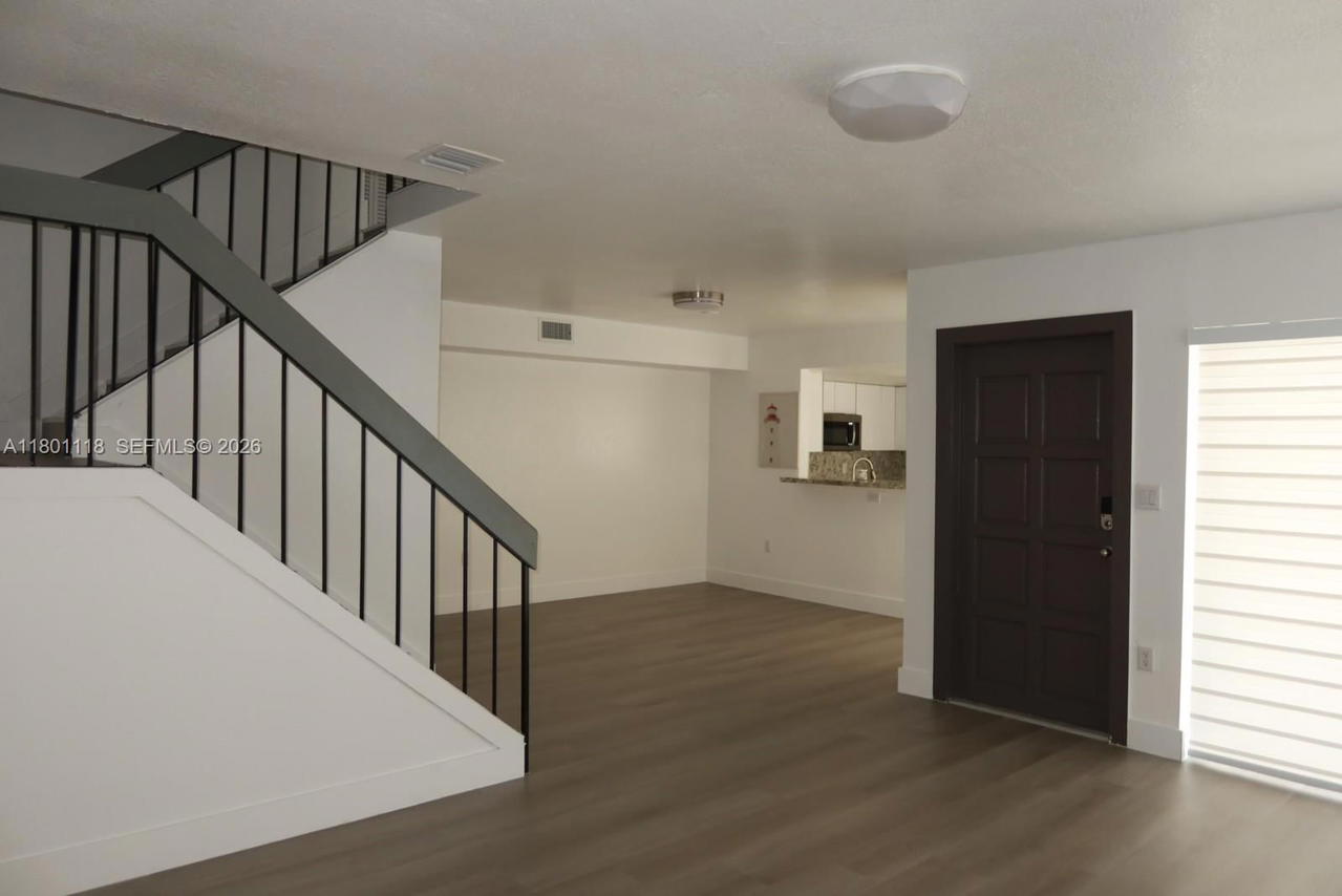 Real estate property located at 8098 99th Ter, Miami-dade, Hydra Villas At Samari, Hialeah Gardens, FL
