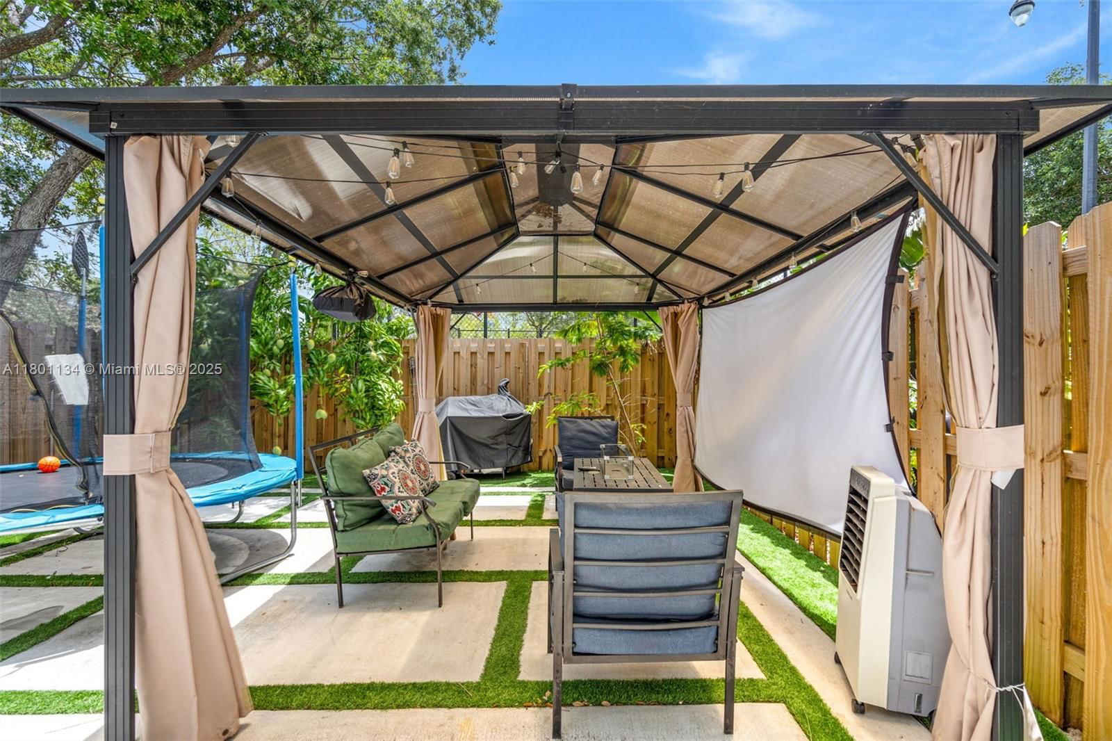 Real estate property located at 1073 30th Ave, Miami-dade, Villas At Portofino East, Homestead, FL