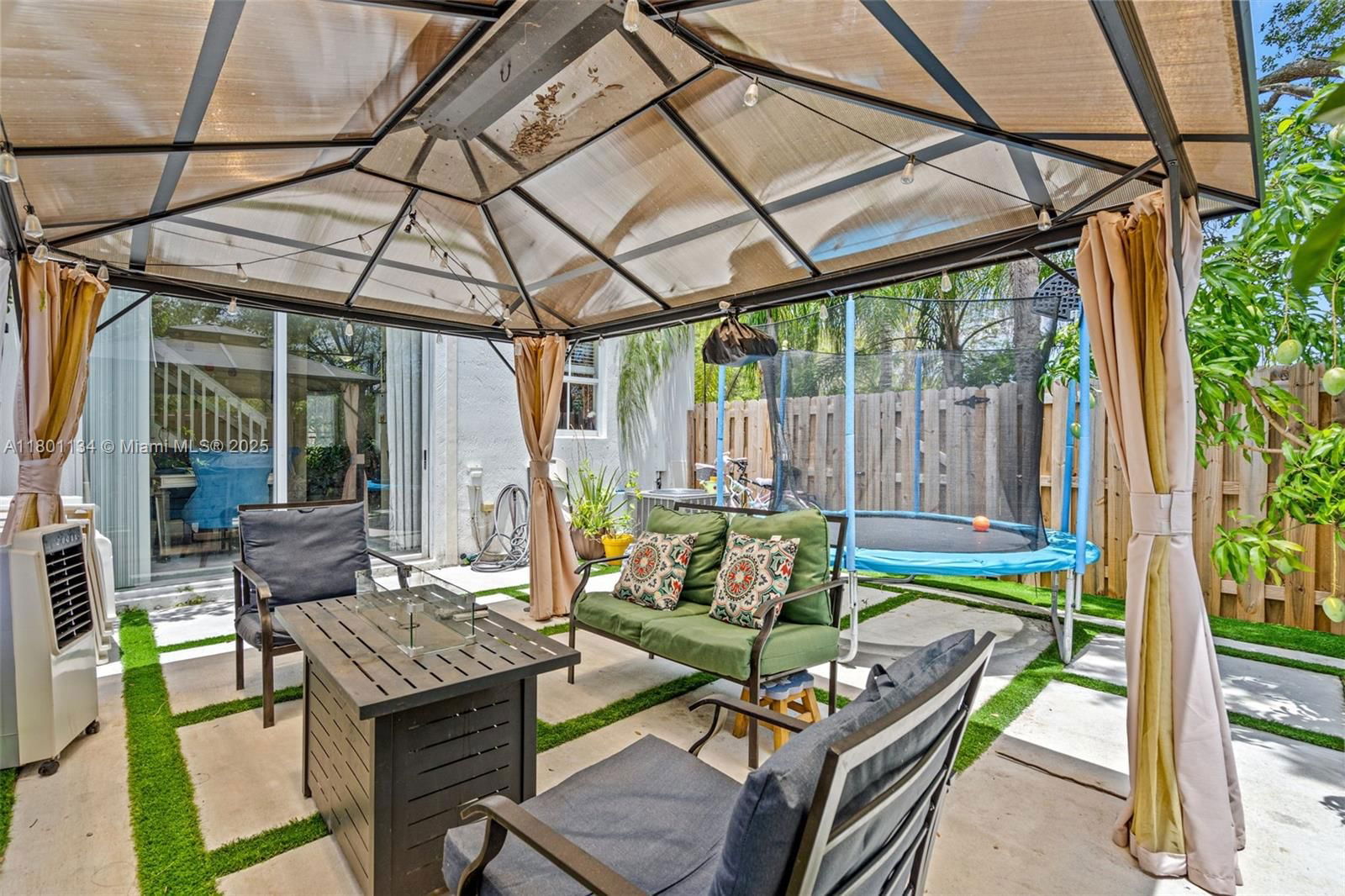 Real estate property located at 1073 30th Ave, Miami-dade, Villas At Portofino East, Homestead, FL