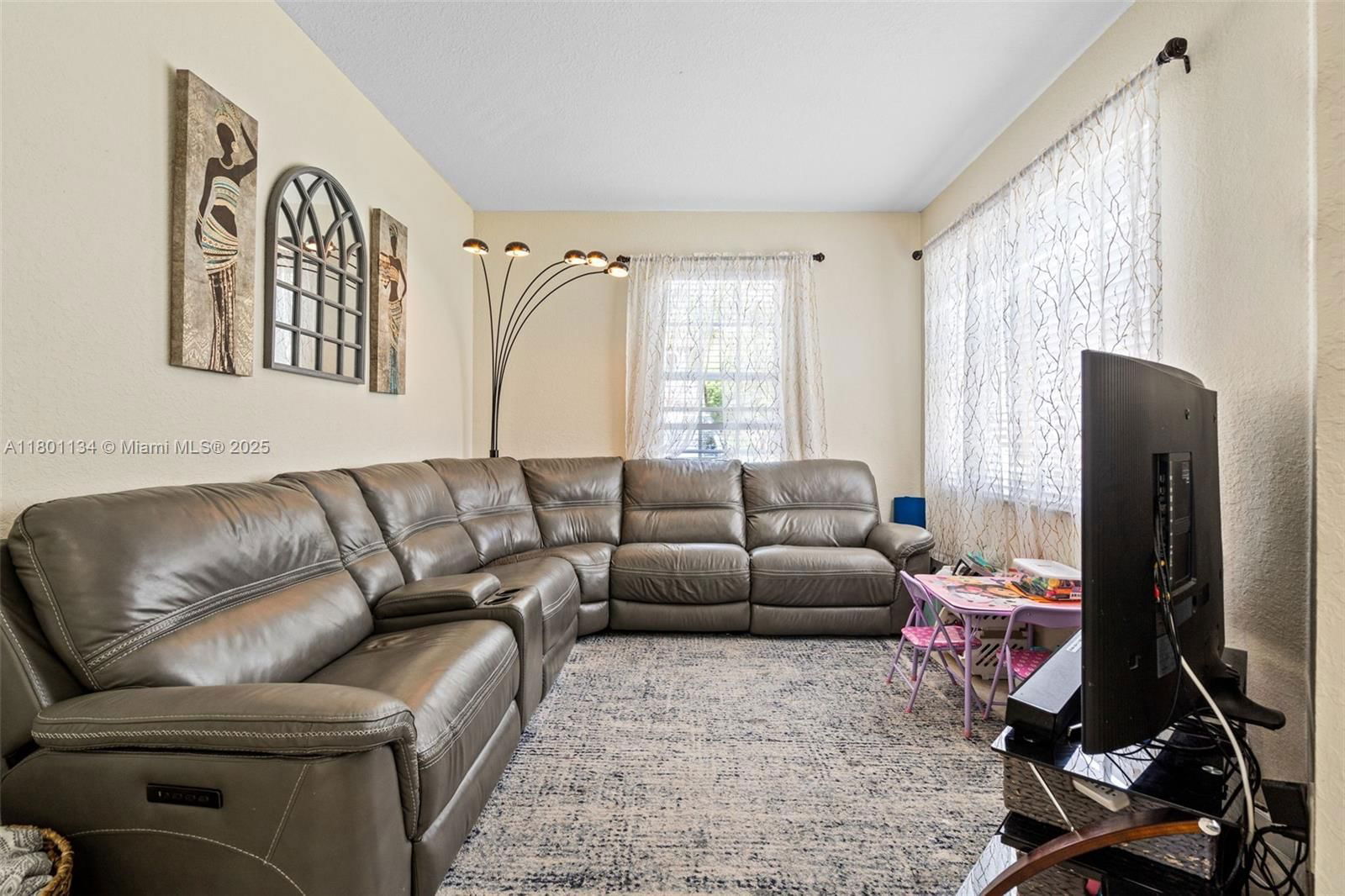 Real estate property located at 1073 30th Ave, Miami-dade, Villas At Portofino East, Homestead, FL