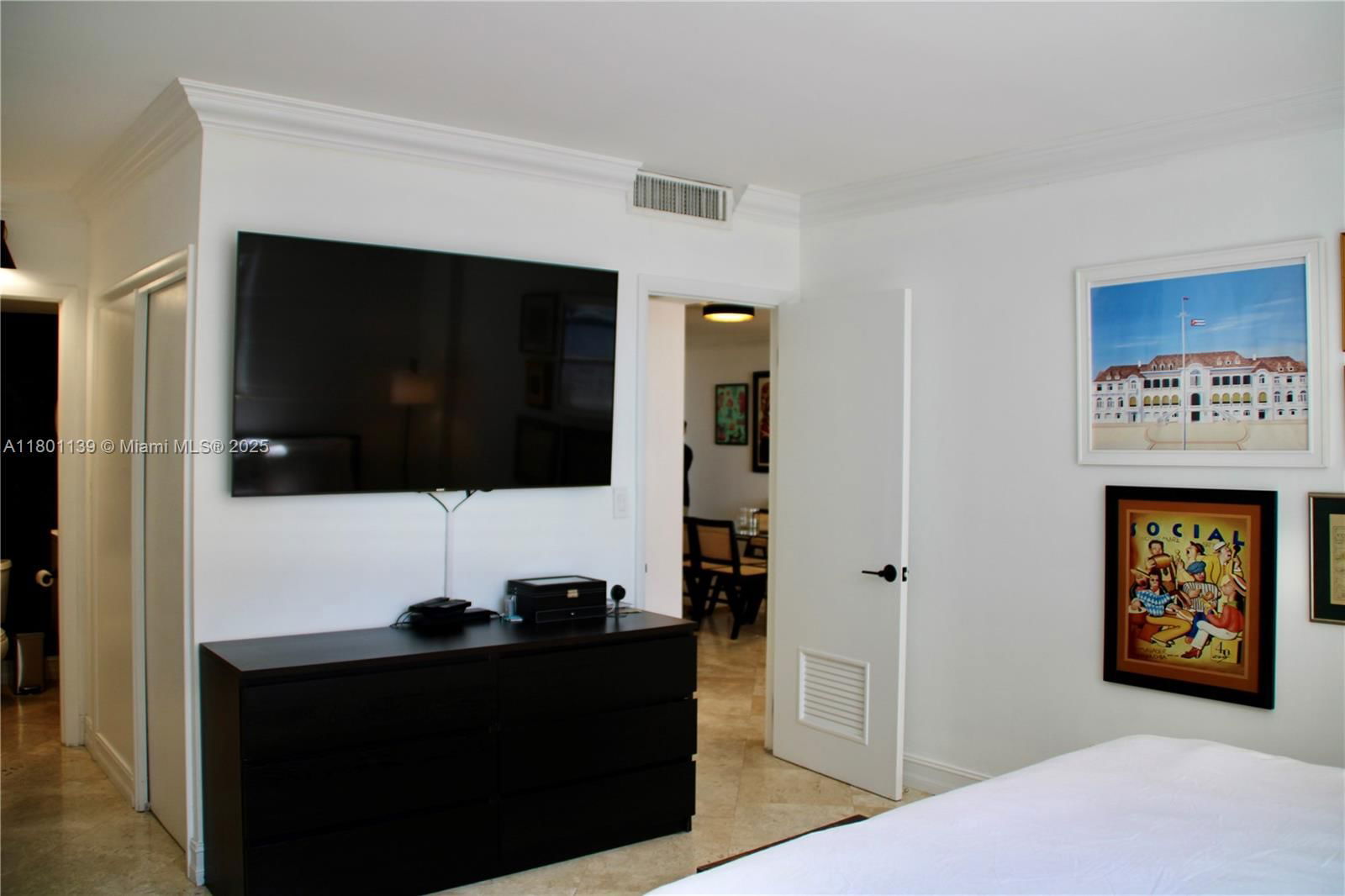 Real estate property located at 90 Edgewater Dr #1222, Miami-dade, Gables Waterway Towers Co, Coral Gables, FL