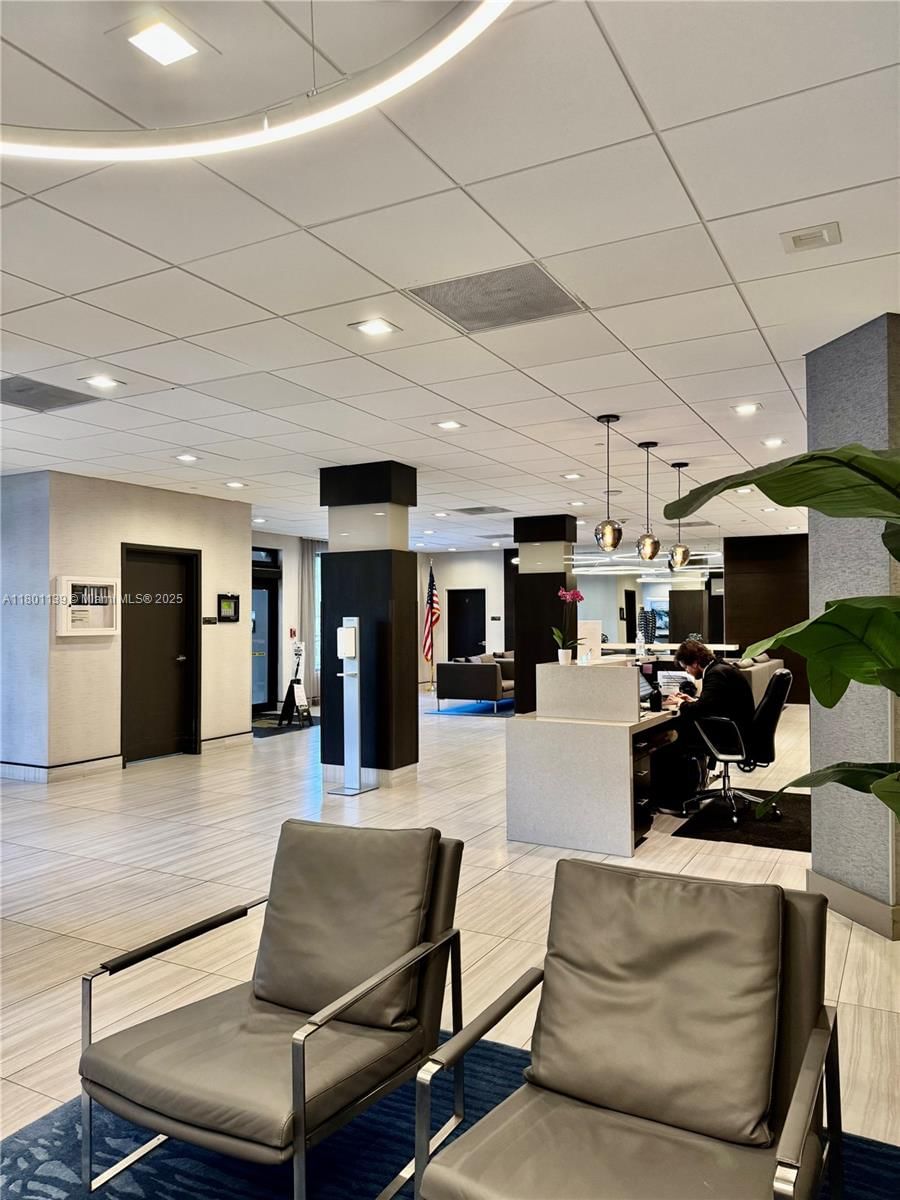 Real estate property located at 90 Edgewater Dr #1222, Miami-dade, Gables Waterway Towers Co, Coral Gables, FL