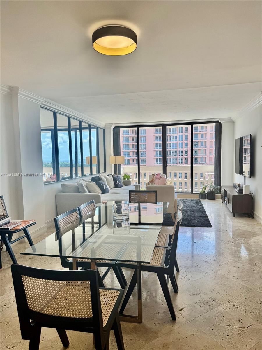 Real estate property located at 90 Edgewater Dr #1222, Miami-dade, Gables Waterway Towers Co, Coral Gables, FL